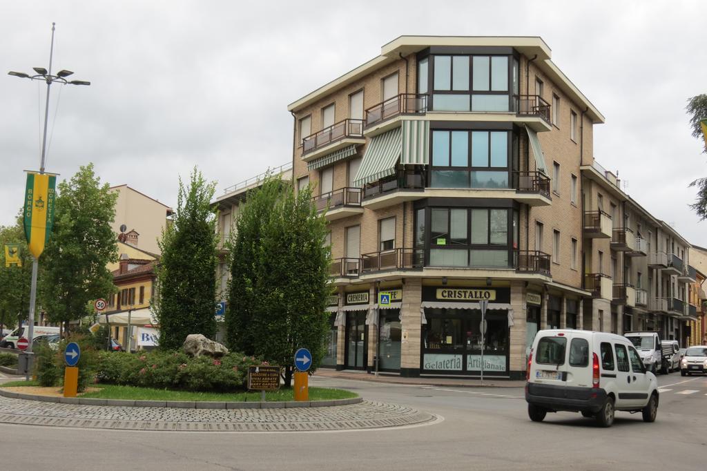 Cristallo Camere Alba  Exterior photo